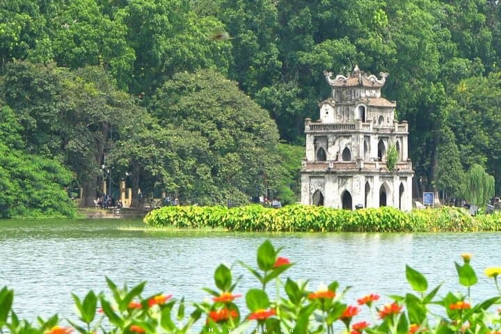 Cyclo Through Hanoi Old Quarter: Private 1–4 Hour Sightseeing Tour photo 5