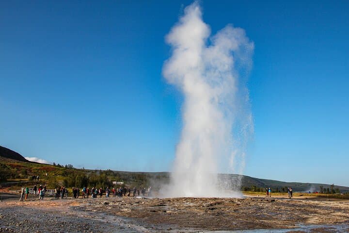 Golden Circle Private Day Tour from Reykjavík — Gullfoss, Geysir & Thingvellir photo 2