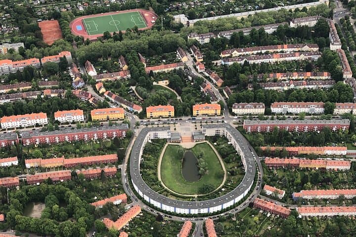 Private Sightseeing Flight Over Berlin and the Brandenburg Region photo 6