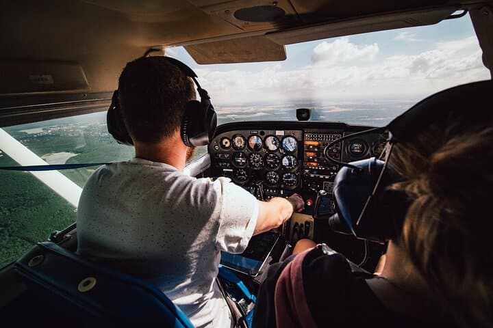 Private Sightseeing Flight Over Berlin and the Brandenburg Region photo 3
