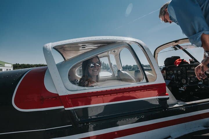 Private Sightseeing Flight Over Berlin and the Brandenburg Region