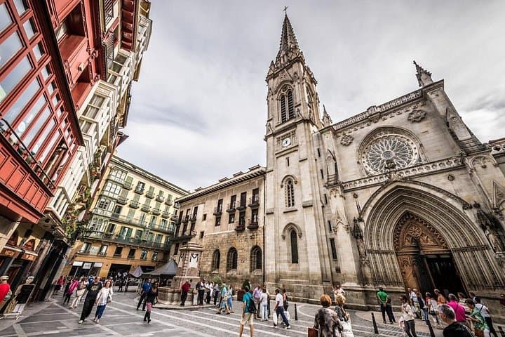 Bilbao Pintxos Tour: Mercado de la Ribera & Old Town Food Walk photo 4