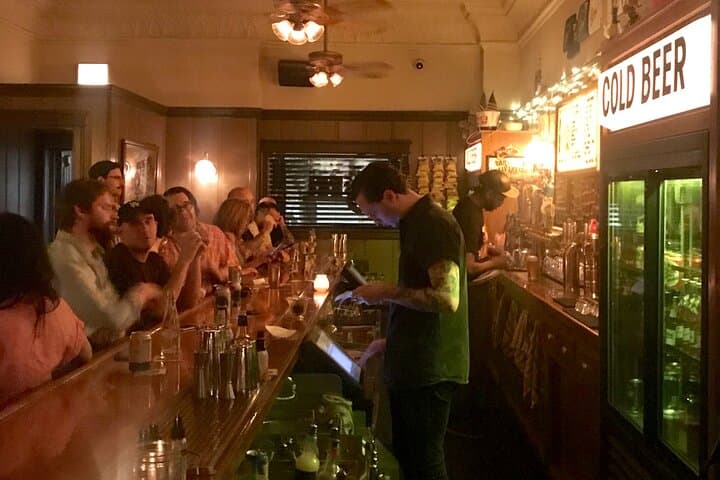 Chicago Mid-Century Cocktail Bars Walking Tour in Ukrainian Village photo 4