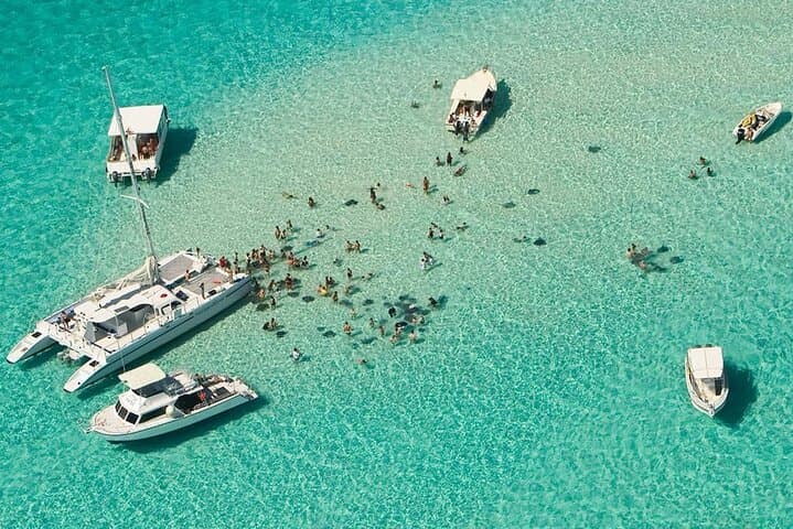Cayman Combo Tour: Stingray City, Coral Gardens & Starfish Point Catamaran Snorkel photo 5
