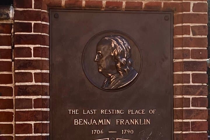 Self-Guided Philadelphia Haunted Ghost Walking Tour: Washington Square to Ben Franklin’s Grave photo 2