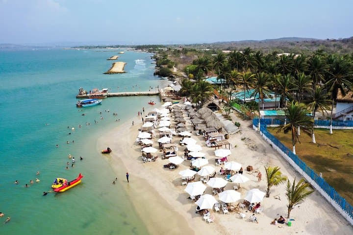 Day Trip to Tierra Bomba Island — Pool, Kayaks & Caribbean Beaches photo 2