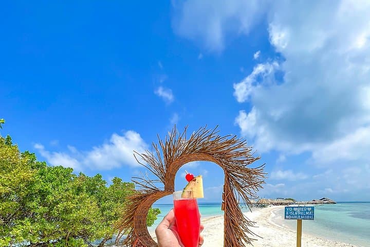 San Bernardo Archipelago Day Trip to Isla Palma — Snorkel, BioPark & Beach Lunch photo 3