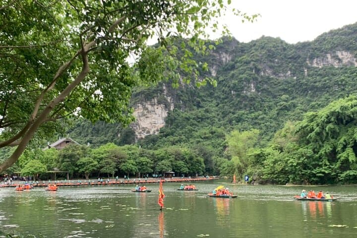 Private 2-Day Ninh Binh and Cuc Phuong Tour from Hanoi: Boats, Bikes & Primate Rescue photo 5