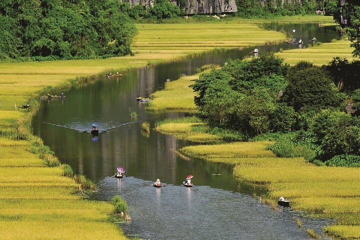 Private 2-Day Ninh Binh and Cuc Phuong Tour from Hanoi: Boats, Bikes & Primate Rescue photo 6