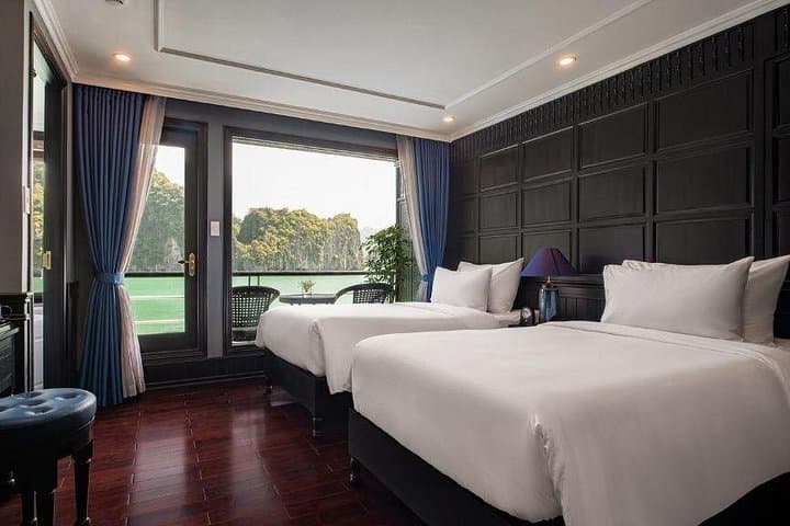 Rosy Cruise: 2-Day Ha Long and Lan Ha Bay Overnight Cruise photo 4