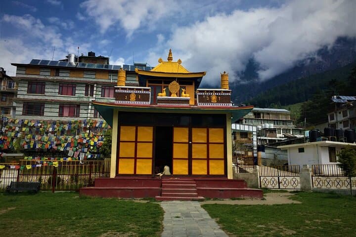 Manali Highlights Full-Day Guided City Tour: Hadimba, Vashisht & Old Manali photo 2