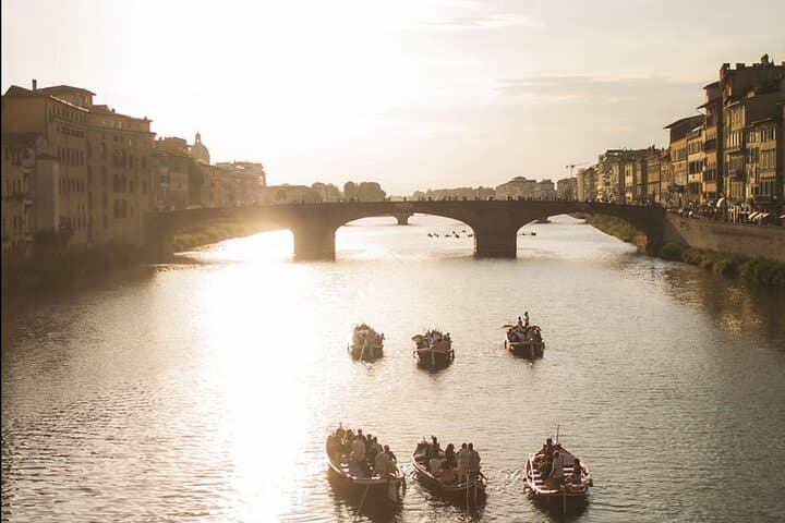 Florentine Gondola Boat Tour on the Arno: 2-Hour Renaioli Cruise