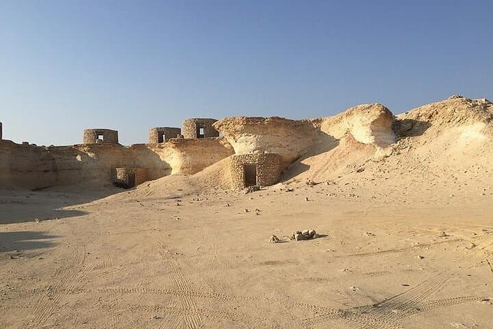 Visit Richard Serra's East‑West at Ras Brouq — Doha West Mushroom Rock Tour photo 4