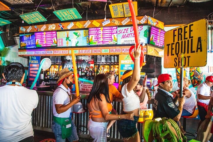 Señor Frog's Mexican Food & Fiesta Pass — Priority Entry and Meal in Cancún photo 5