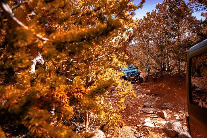 Scenic Jeep Tour Near Idaho Springs — Easy Mountain Drive & Leaf Peeping photo 3