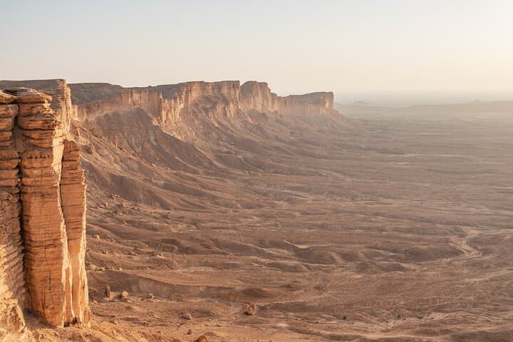 West Qatar Guided Journey to Zekreet Peninsula, Umbrella Rock & Richard Serra Sculpture photo 4