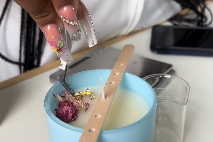 Private Candle-Making Workshop in Tortola — Craft Tropical-Scented Souvenirs photo 4