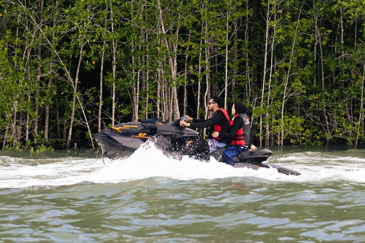 Langkawi Jet Ski Tour: Cenang Beach to Pregnant Maiden Lake (Ruby Package)