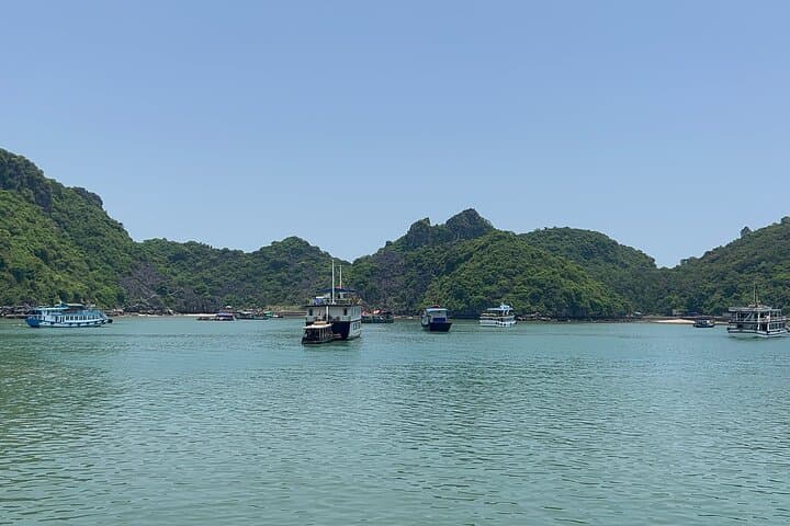 Halong Bay Full-Day Cruise from Hanoi: Caves, Kayaks & Titov Beach photo 4
