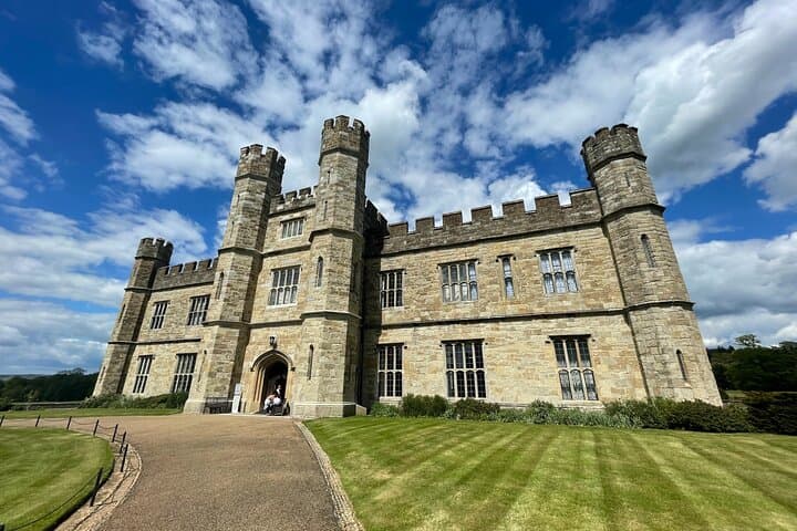 Private Day Tour to Canterbury, Dover & Leeds Castle from London photo 3