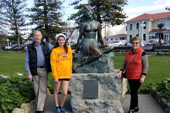 Napier Discovery Tour: Art Deco Streets, Bluff Hill & Marine Parade Highlights photo 4