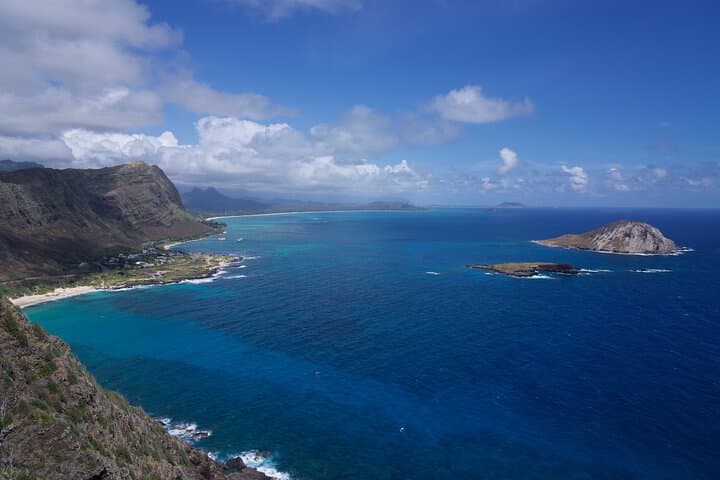 Customizable Private Oahu Tour from Ko Olina — Diamond Head, North Shore & Waterfalls photo 2