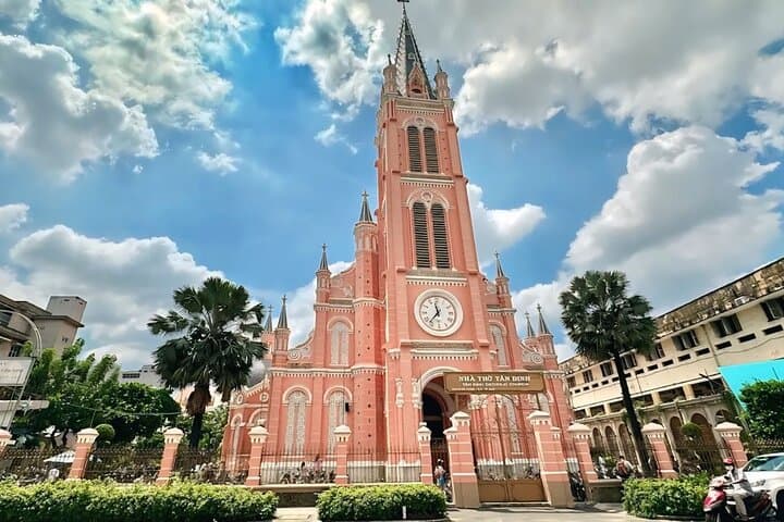 Saigon Cafe Hopping and Van Gogh Monet Immersive Exhibition — Ho Chi Minh City photo 4