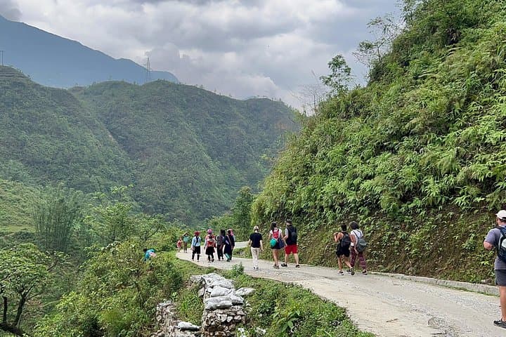 Fansipan & Sapa 2-Day Tour: Cable Car to Fansipan, Rice Terraces & Village Trek photo 3