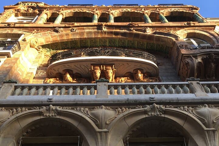 Paris Art Nouveau Private Walking Tour: 2-Hour Guided Exploration photo 4