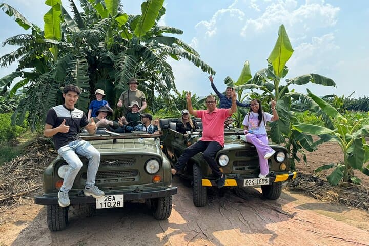 Jeep the Red River Delta: Rural Villages, Rice Paddies & Co Loa Citadel from Hanoi
