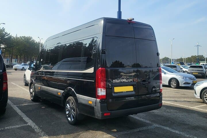 Private Transfer from Seoul to Incheon Cruise Terminal — 12-Passenger Shuttle photo 4