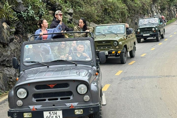 Ha Giang Open-Air Army Jeep: 4-Day Ma Pi Leng Loop & Ethnic Villages photo 6