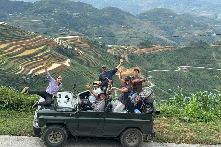Ha Giang Open-Air Army Jeep: 4-Day Ma Pi Leng Loop & Ethnic Villages photo 4