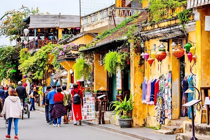 Marble Mountains and Hoi An Day Tour from Da Nang — Caves, Pagodas & Lantern Streets photo 4