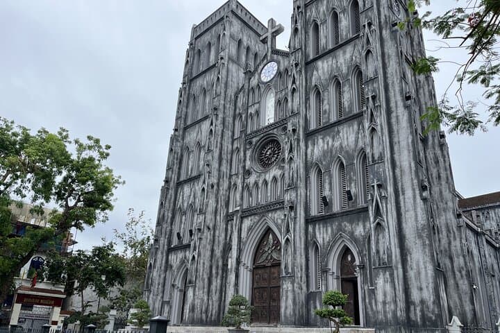 Half-Day Hanoi Old Quarter Private Sightseeing Tour photo 5