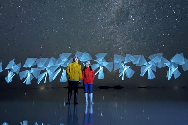 Full-Day Uyuni Salt Flats Tour — Sunset, Incahuasi & Stargazing photo 4