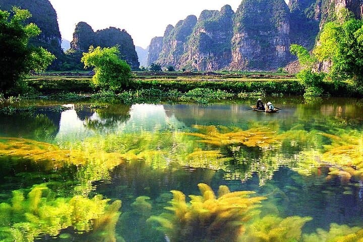 Hoa Lu and Tam Coc Luxury Day Tour: Halong Bay on Land from Hanoi photo 4