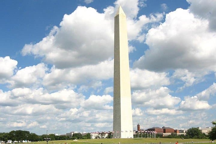 Capital Spy Pursuit: Self-Guided WWII Mystery Walk in Washington DC
