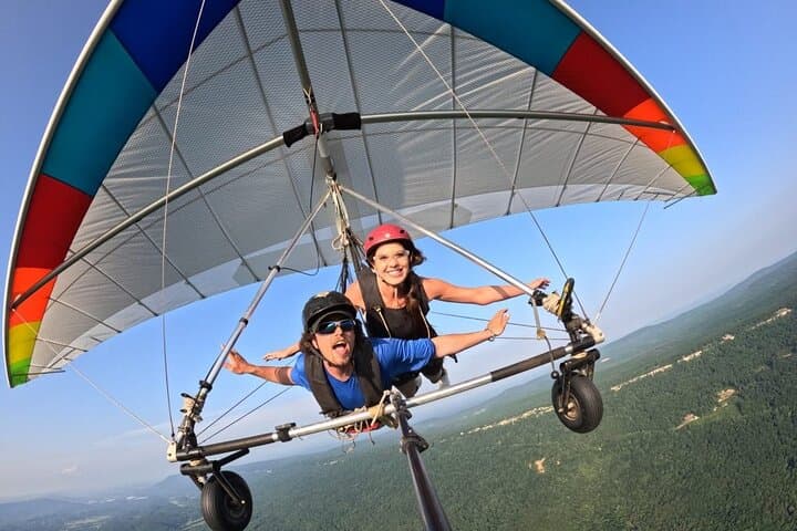 Soar Above Lookout Mountain: Tandem Hang Gliding Flights from 1,500 ft