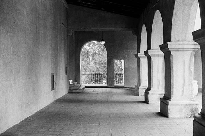 Balboa Park Private Photography Session: Capture San Diego's Historic Architecture and Gardens photo 3