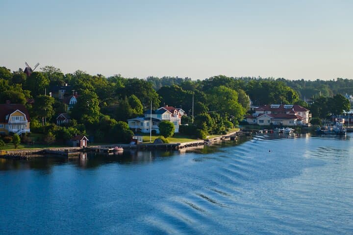Stockholm Archipelago Day Cruise: Two-Hour Boat Tour from Skeppsbron photo 2