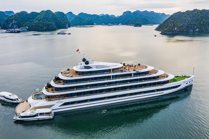 Ha Long Bay Sea Star Yacht: 2-Day Luxury Cruise Through Limestone Karsts photo 1