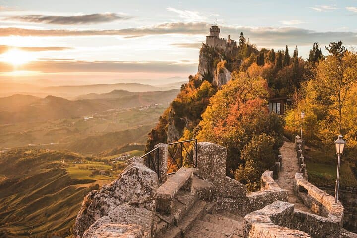 San Marino Self-Guided Walking Tour: Audio & Written Historic Guide