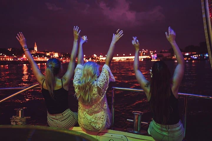 Cartagena Sunset Private Boat Tour — Bay Cruise at Golden Hour photo 4
