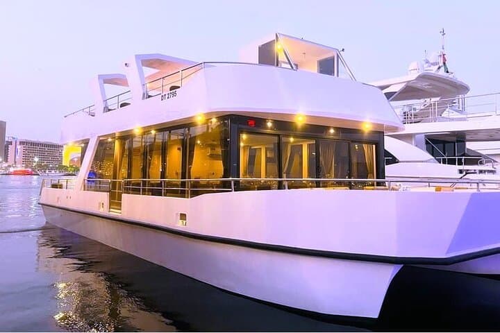 Dubai Water Canal Dinner Cruise: Evening Buffet Cruise with Private Transfers