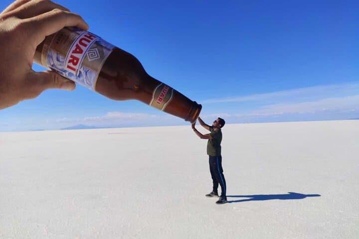 Salar de Uyuni Full-Day Salt Flat Tour: Incahuasi, Train Cemetery & Sunset photo 4