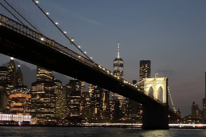 manhattan-to-brooklyn-sunset-rooftop-and-speakeasy-evening-tour