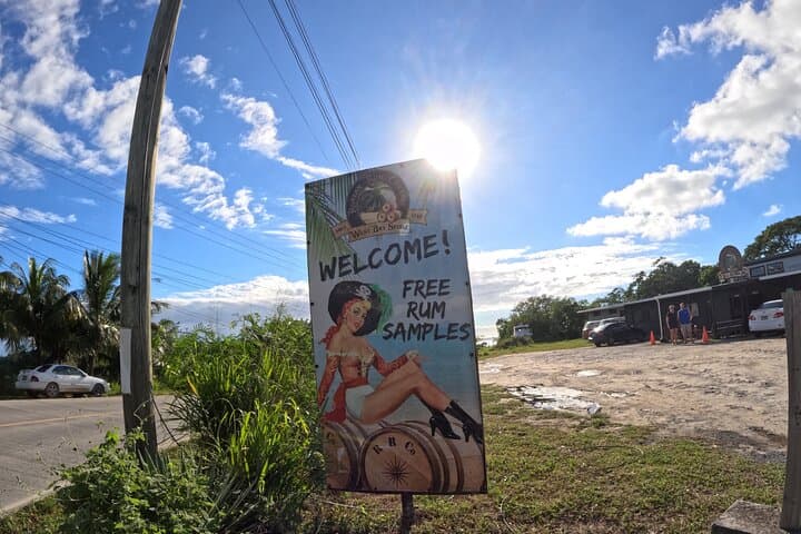 Customizable Roatan City Tour: West Bay Beach, Rum Cake & Chocolate Factory photo 5