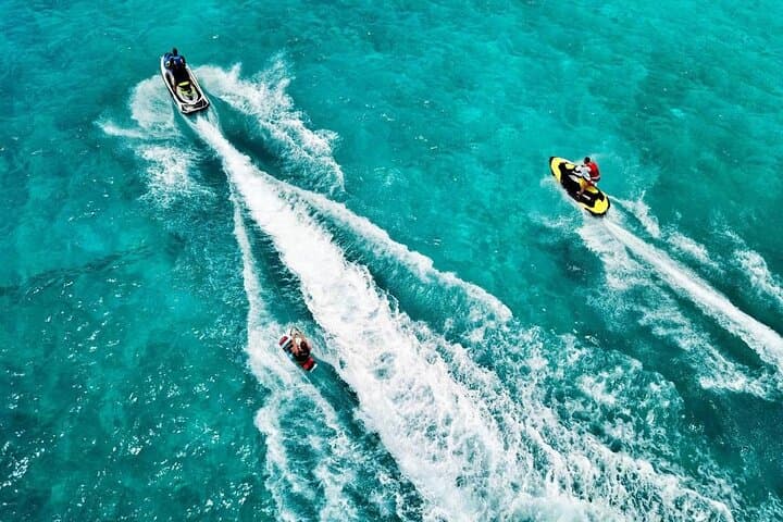 Jet Ski North Malé: Himmafushi Island High-Speed Tour & Dolphin Option