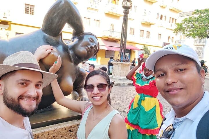 Private Walled City Walking Tour in Cartagena — Historic Highlights & Practical Guide photo 2